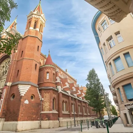 Хостел Mustache Будапешт