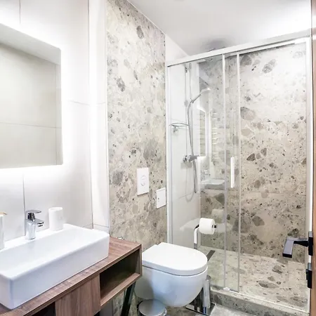 Mustache Хостел