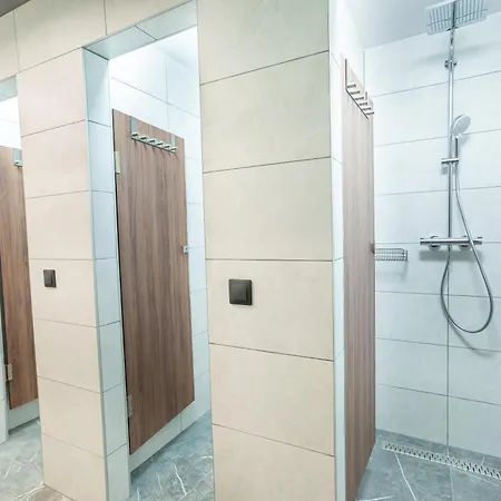 Mustache * Budapesta