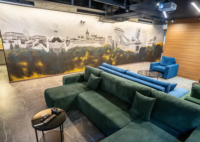 Vandrerhjem Mustache *